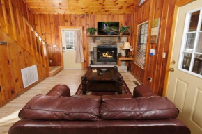 Romantic 1BR HOT TUB Free Attraction Tickets